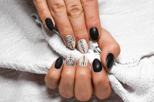 neutral manicure hands elegant nails